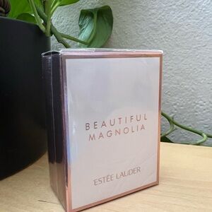 NIB Estée Lauder Beautiful Magnolia Eau de Parfum 1oz/30ml